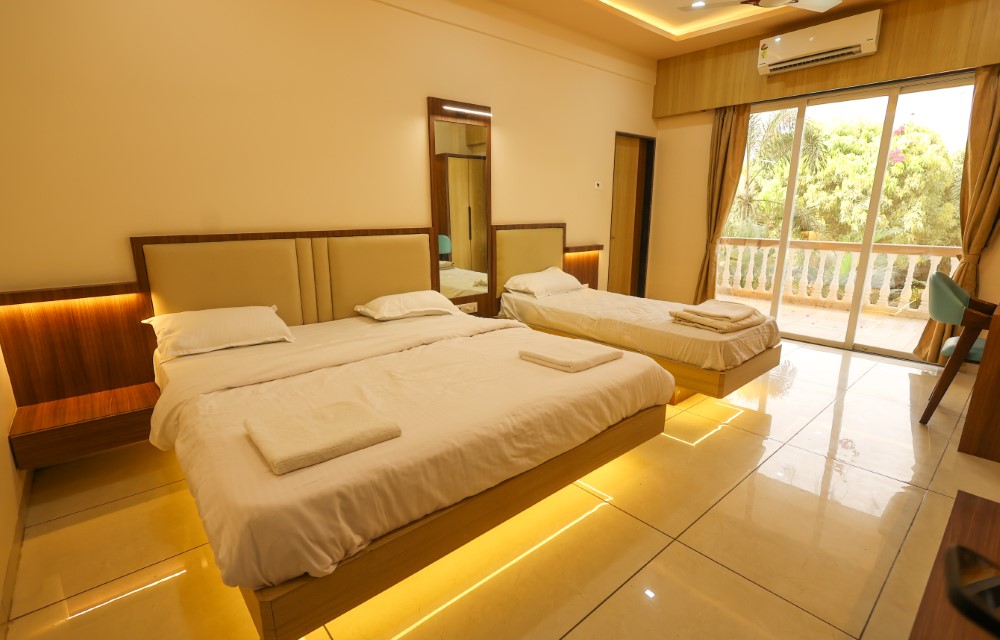 Triple Room